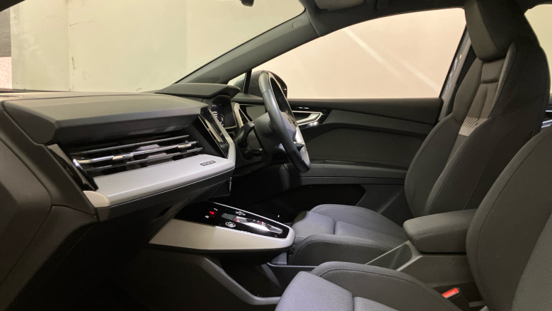 Audi Q4 e-tron 125kW 35 55.52kWh Sport 5dr Auto Electric Estate